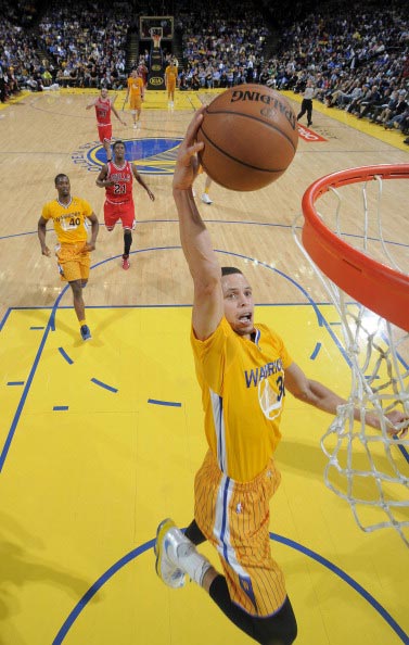 相比之下 相比之下